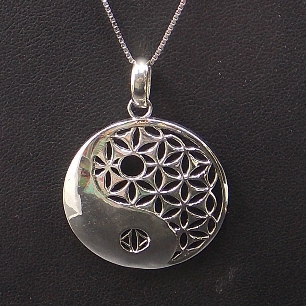 Colgante de plata de ley de Yin Yang de 30mm aprox. Con cadena de 45cm