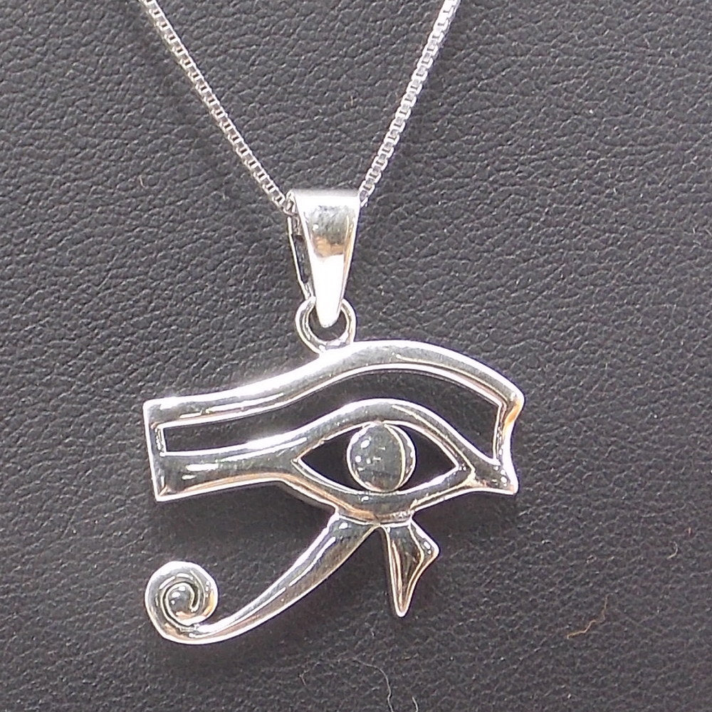 Colgante de plata de ley de Ojo de Horus de 21x25mm aprox. Con cadena de 45cm