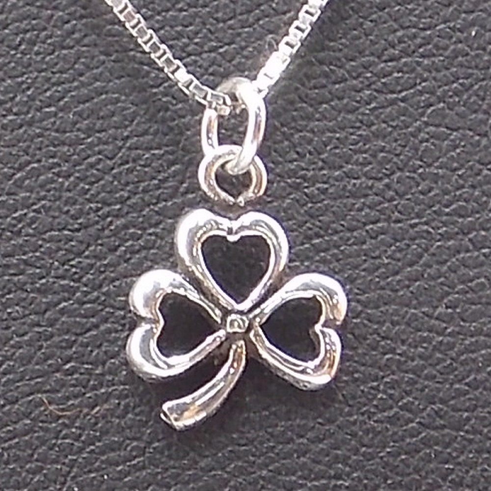 Colgante de plata de ley de Trébol de 9x10mm aprox. Con cadena de 45cm