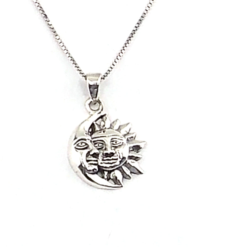 Colgante de plata de ley de Sol y Luna de 20x17mm aprox. Con cadena de 45cm