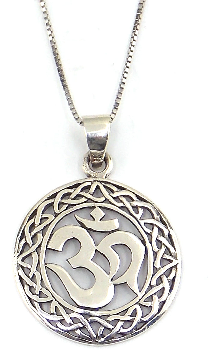 Colgante de plata de ley de Om de 25mm aprox. con cadena de 45cm
