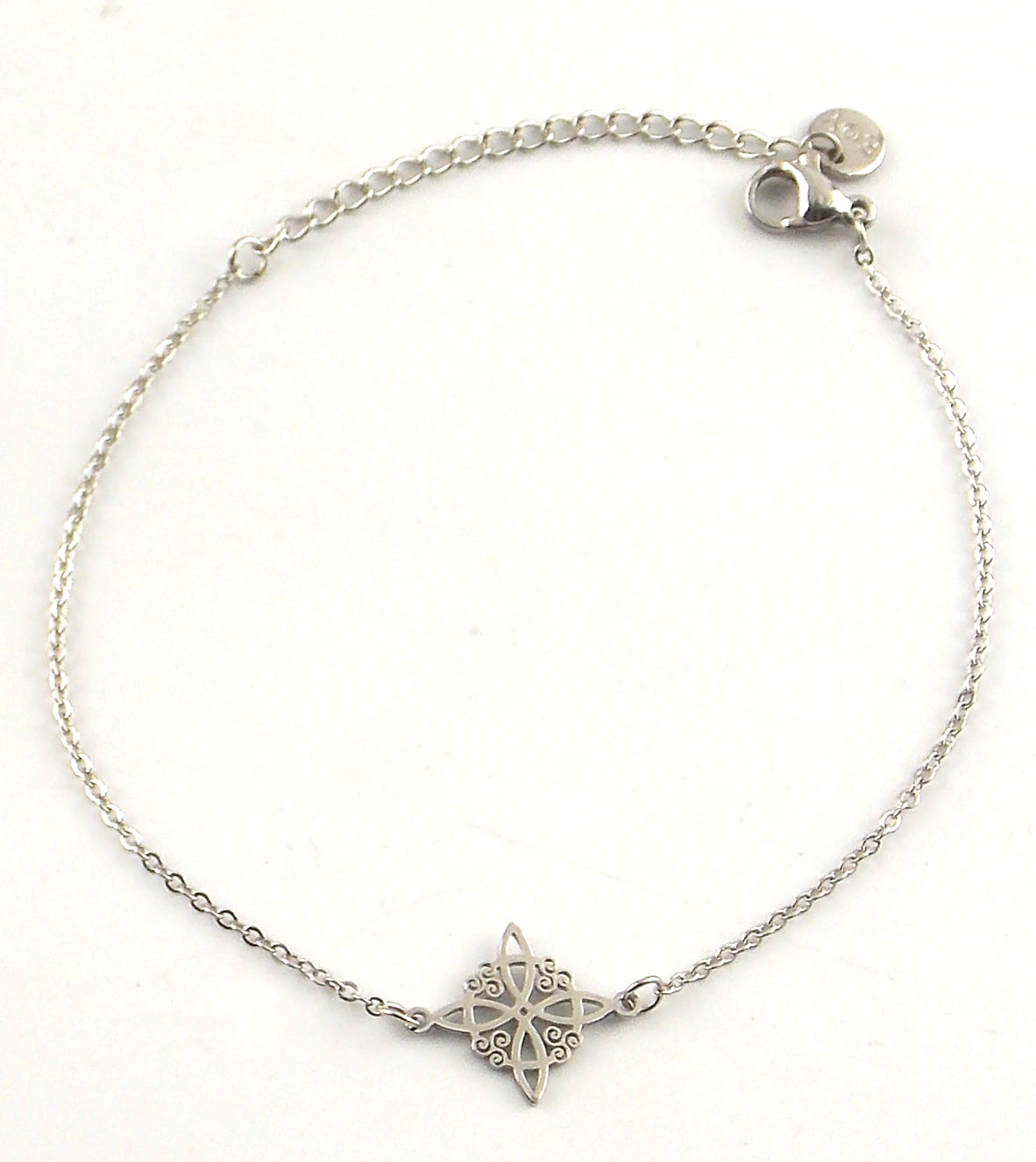 Pulsera de Nudo de bruja de acero inoxidable plateado