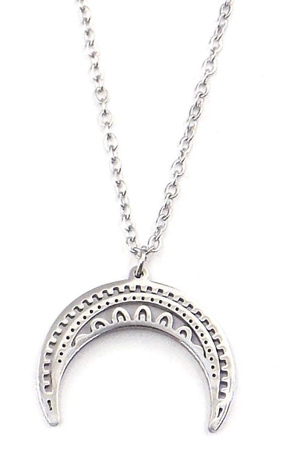 Colgante de acero en forma de luna (pateado)
