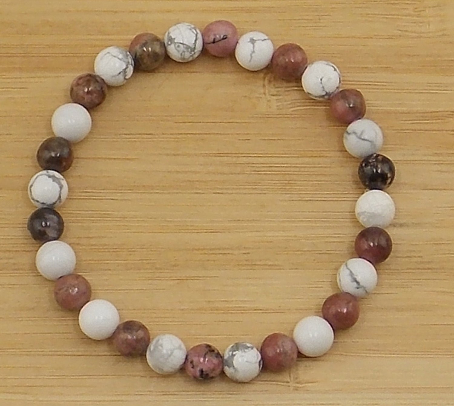 Pulsera equlibrio emocional (Rodocrosita y Howlite)
