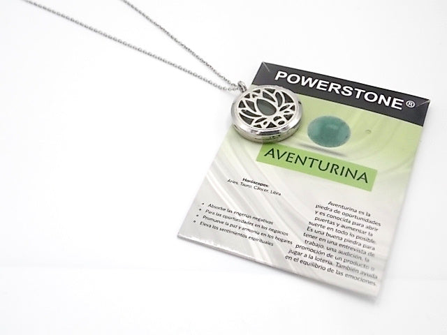 Colgante con motivo de Flor de loto con una piedra de Venturina verde