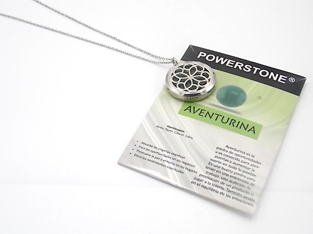 Colgante con motivo de Trébol con una piedra de Venturina verde