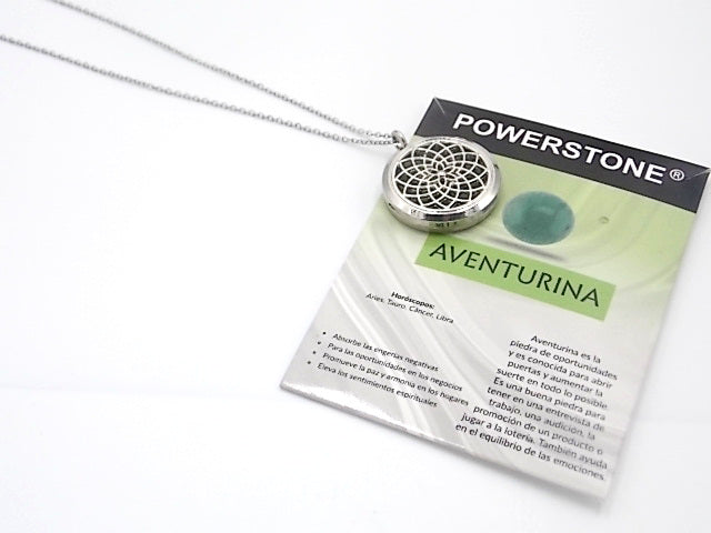Colgante con motivo de Mándala con una piedra de Venturina verde