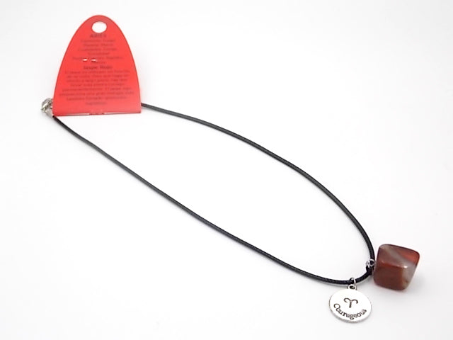 Colgante con piedra natural de Jaspe rojo y medalla del signo Aries