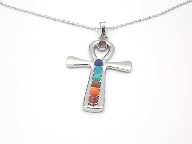 Colgante con las piedras naturales de los 7 chakras con diseño de Cruz de la vida