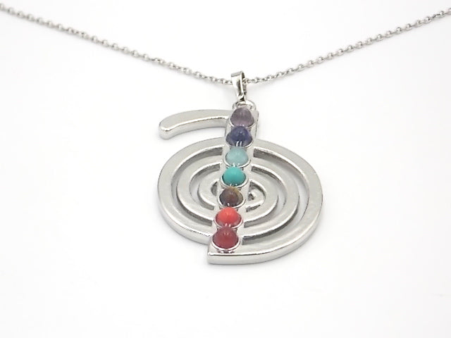 Colgante con las piedras naturales de los 7 chakras con diseño de Choku rei