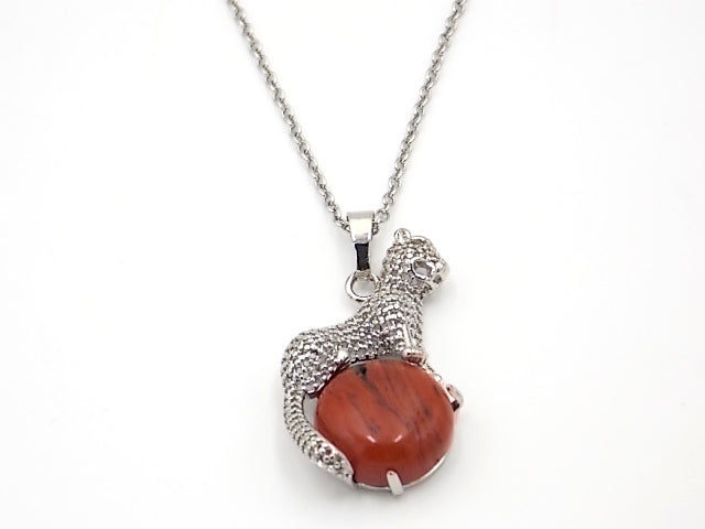 Colgante con forma de Leopardo de 34x21mm con piedra natural de Jaspe rojo