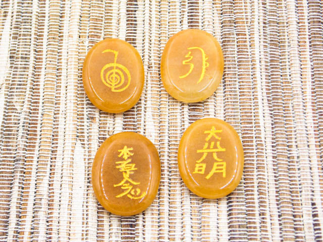Conjunto de Símbolos de Reiki en piedras naturales de Calcita de 30x24mm