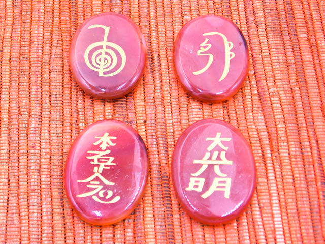 Conjunto de Símbolos de Reiki en piedras naturales de Carneola de 4x3cm
