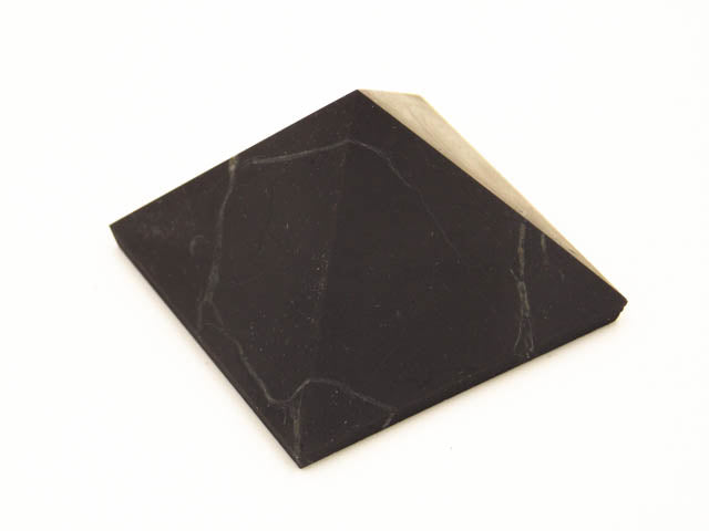 Pirámide de Shungita de 6cm