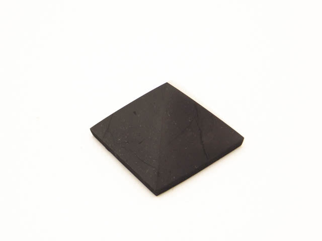 Pirámide de Shungita pulida de 3cm