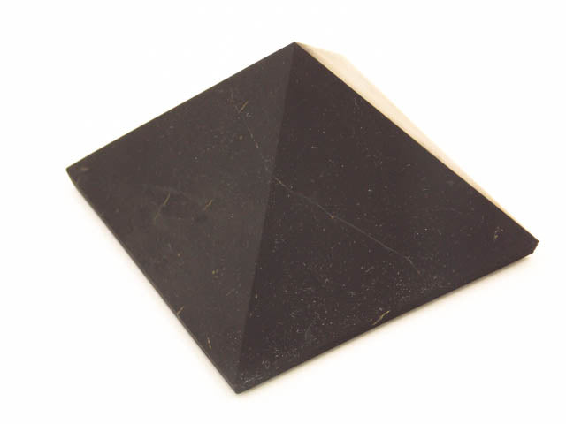 Pirámide de Shungita pulida de 7cm
