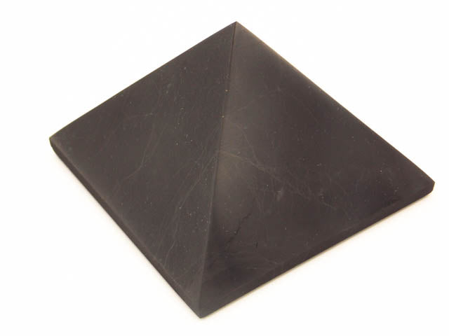 Pirámide de Shungita pulida de 8cm