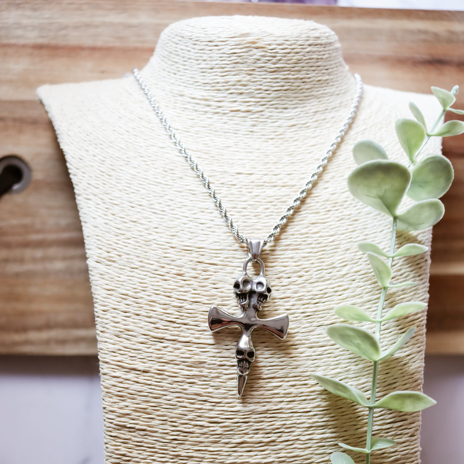 Colgante de acero inoxidable en forma de calavera