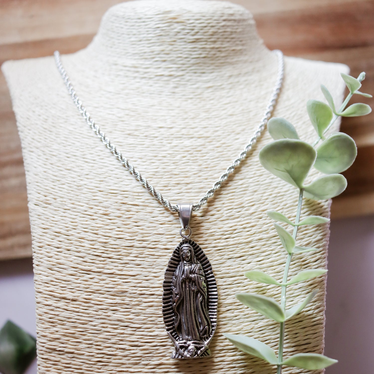 Colgante Virgen de acero inoxidable