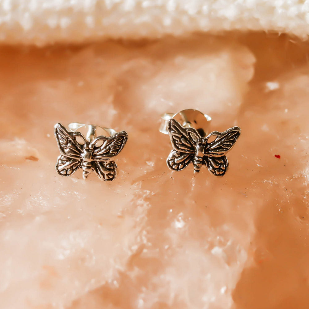 Pendiente En Plata De Ley Forma De Mariposa Con Tuerca Mariposa.