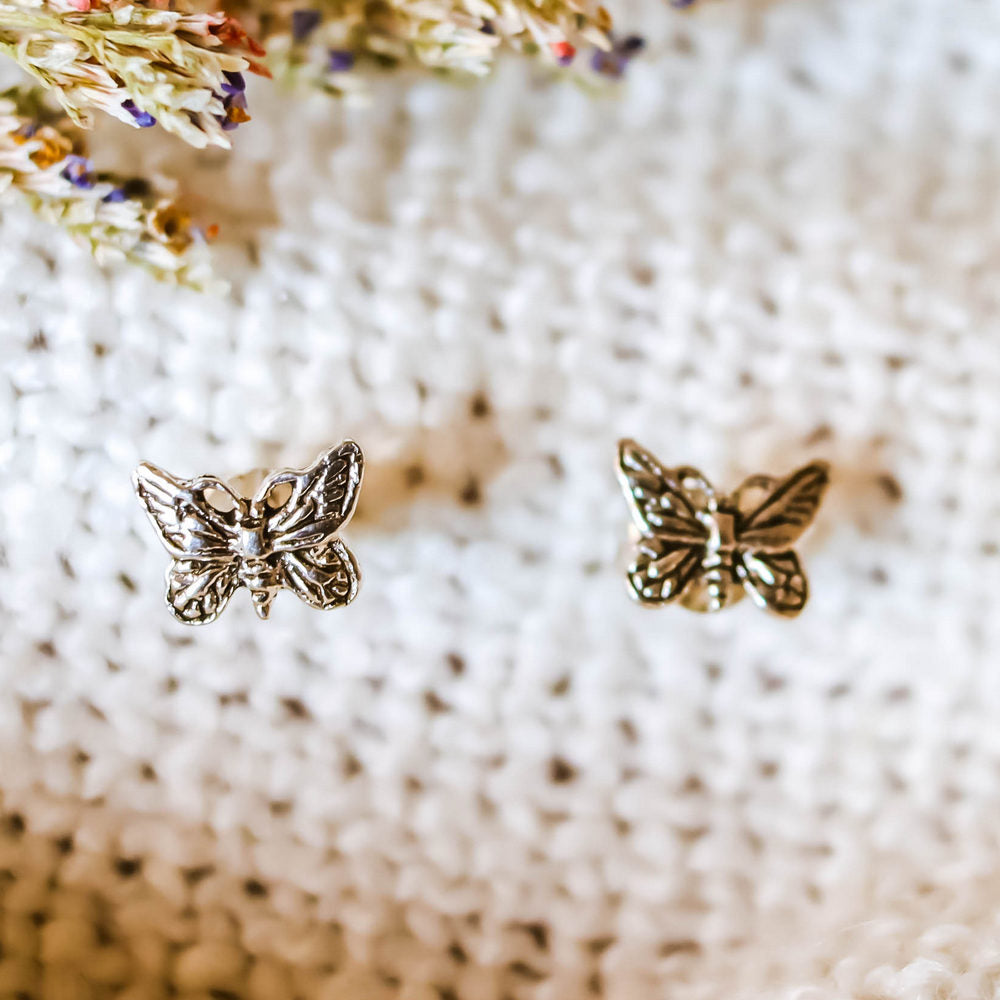 Pendiente En Plata De Ley Forma De Mariposa Con Tuerca Mariposa.