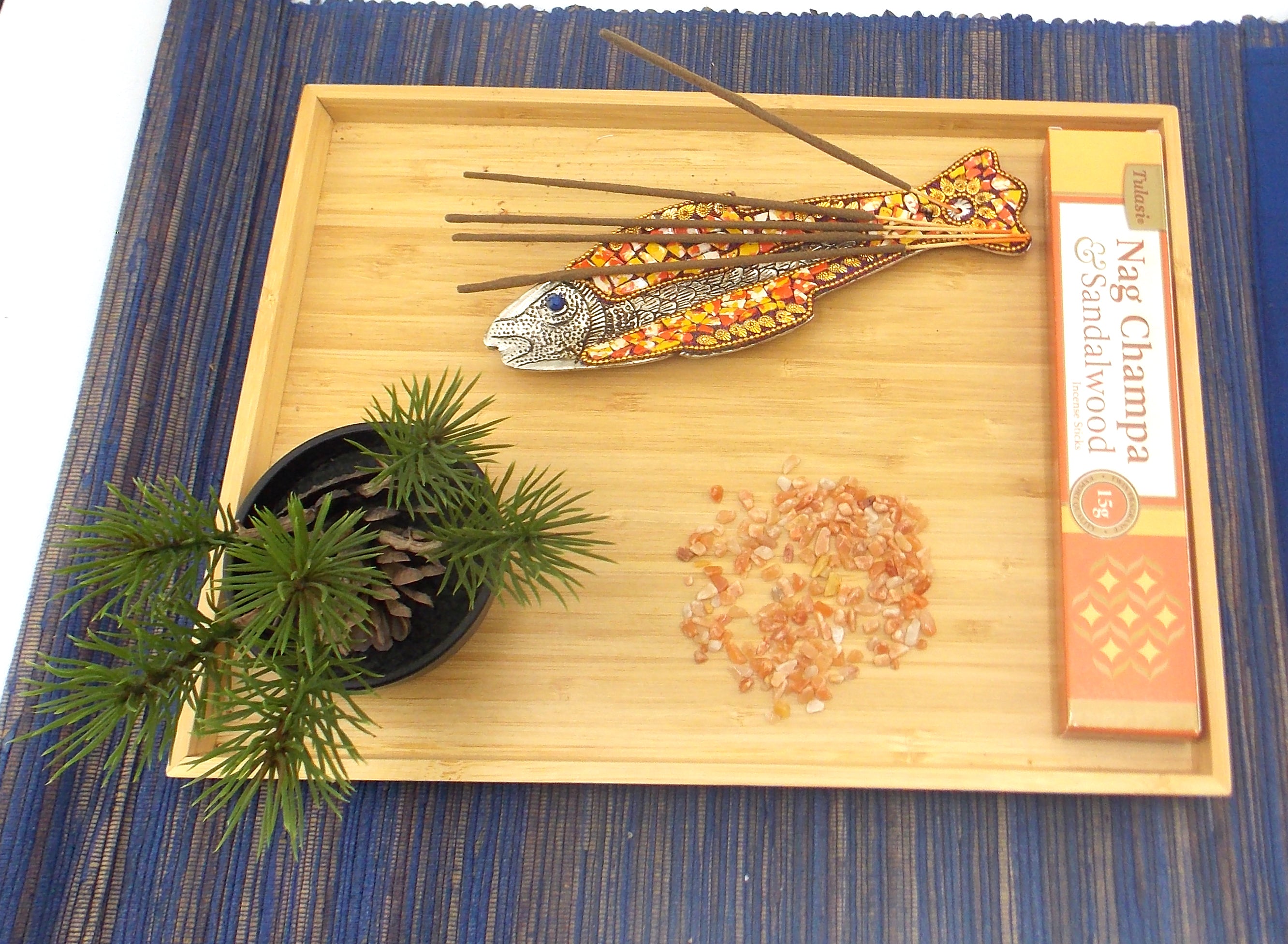 INCIENSO DE MARCA TULASI FRAGANCIA NAG CHAMPA & SÁNDALO