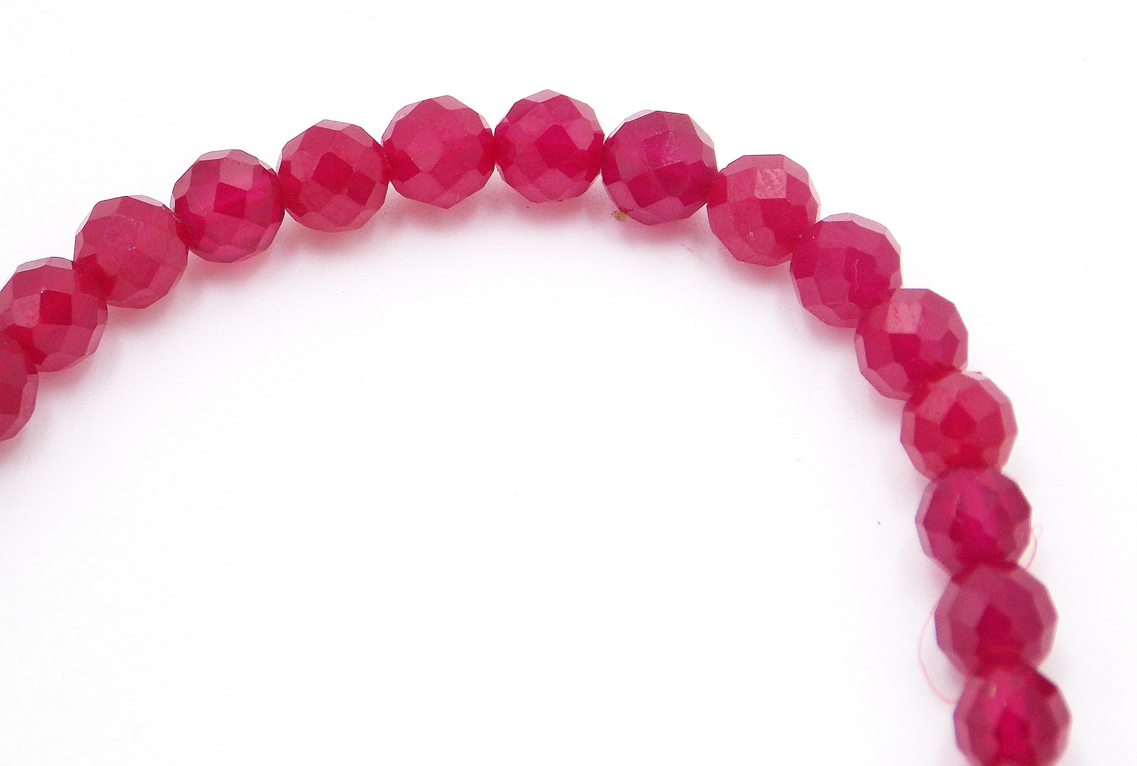 Pulsera elástica de rubí facetado de 5mm