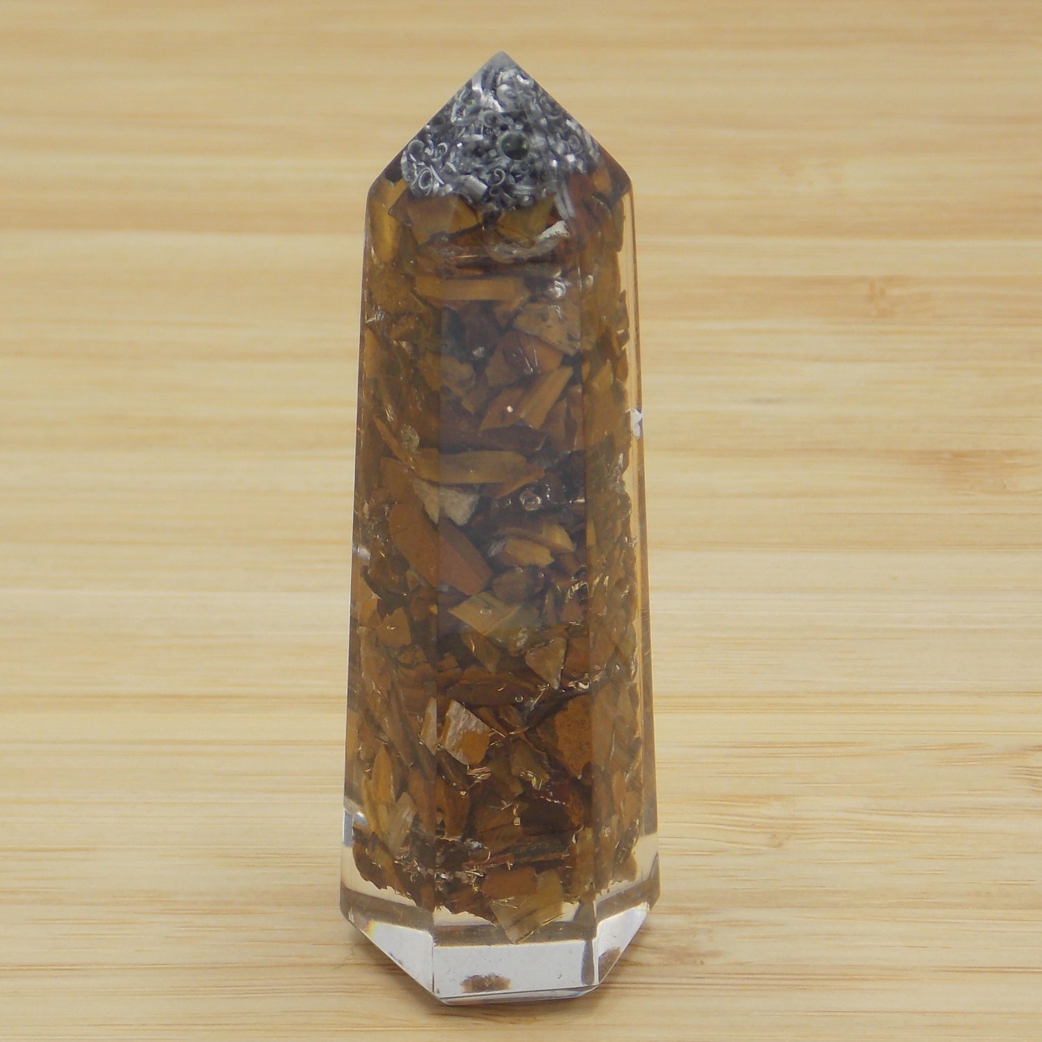 Obelisco de Orgonita de aprox. 7-8cm con piedra de Ojo de tigre