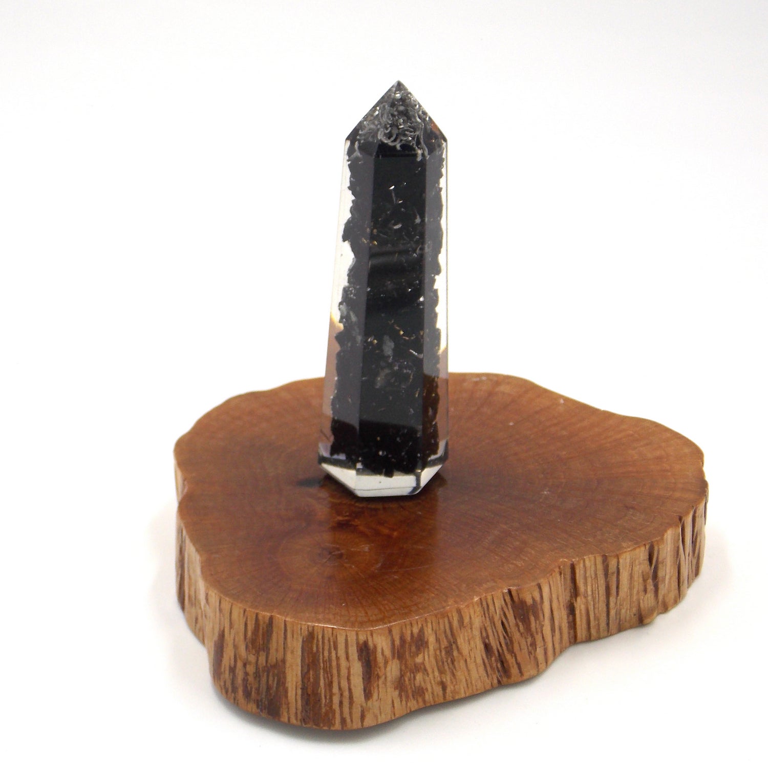 Obelisco de Orgonita de aprox. 7-8cm con piedra de Turmalina negra