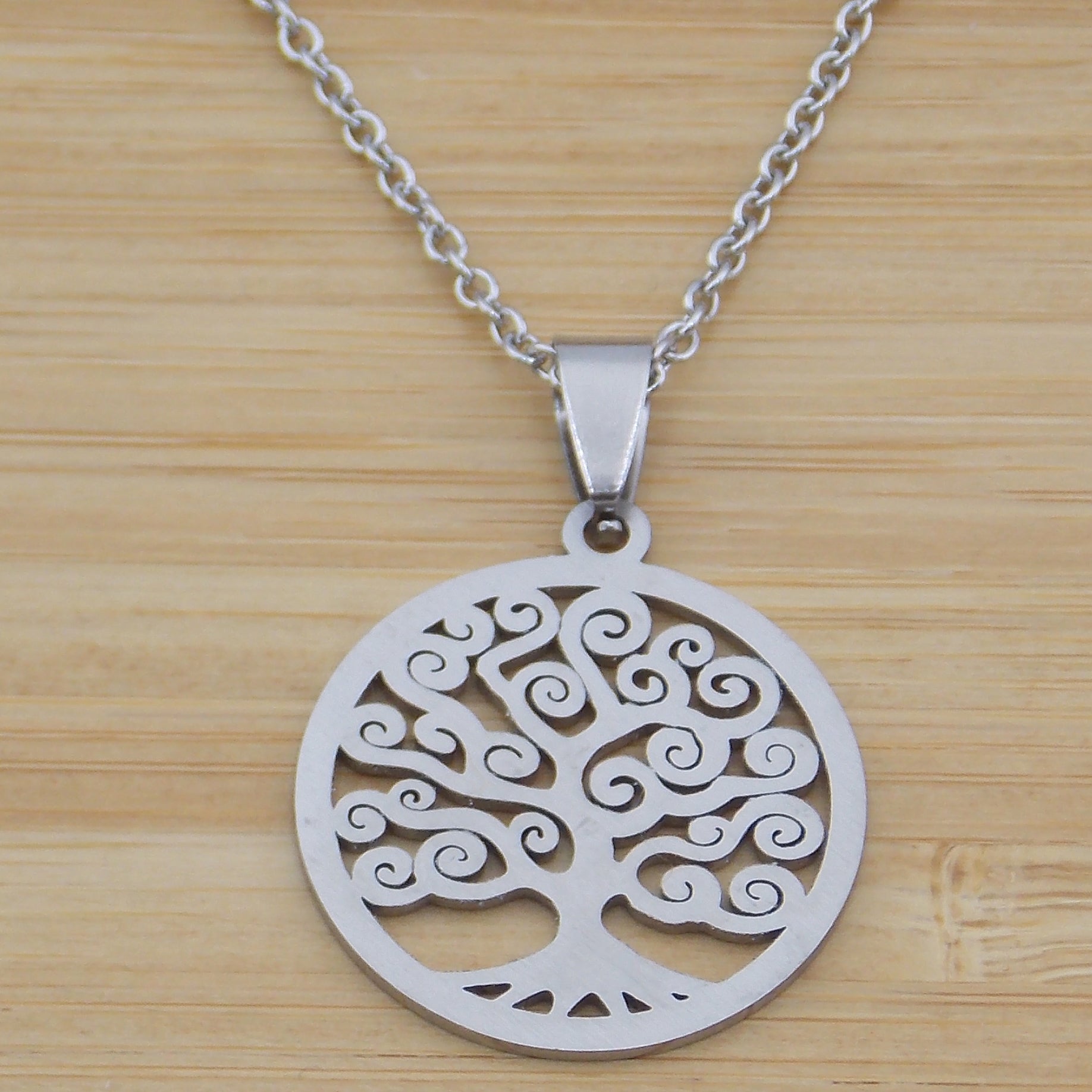 Colgante de acero en forma de Árbol de la vida (plateado)