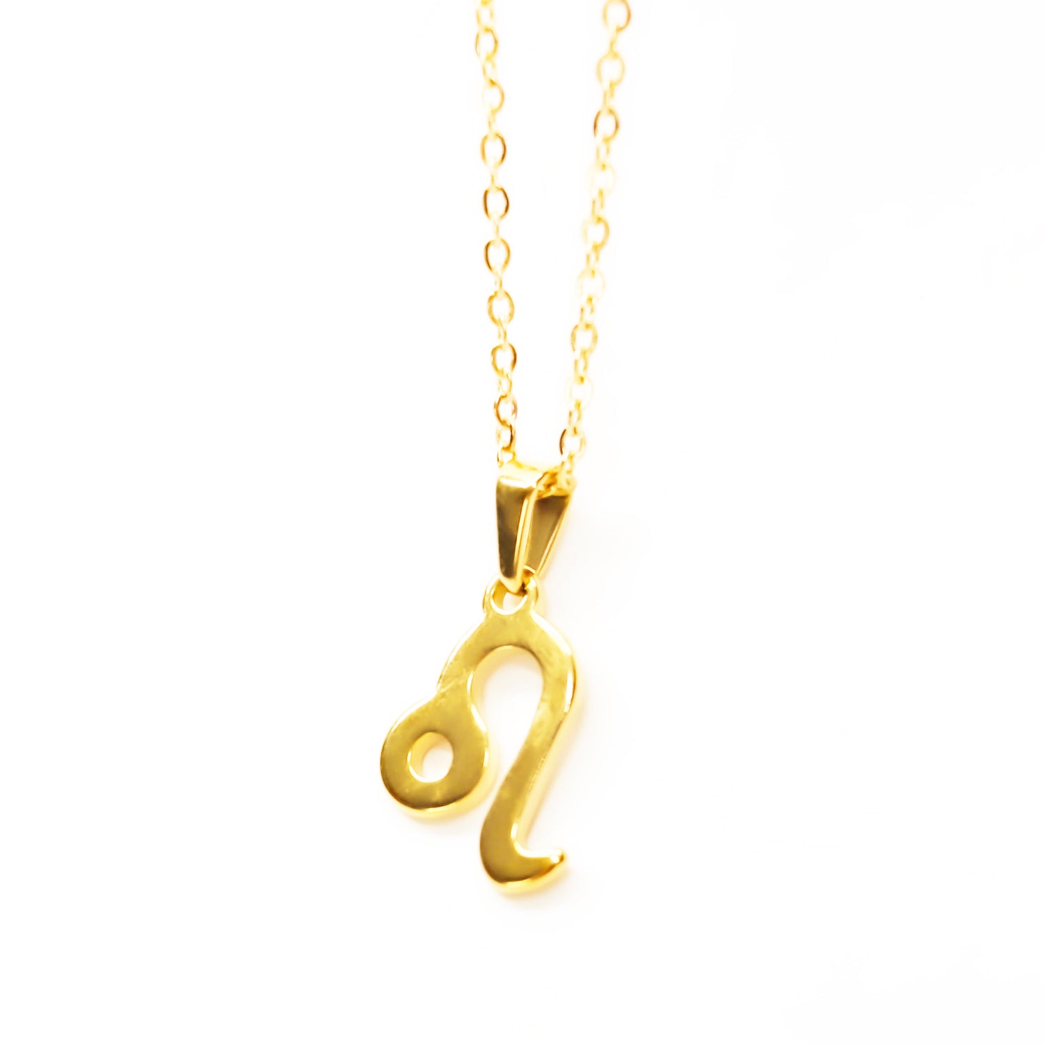 Colgante de acero inoxidable dorado con forma del signo del zodiaco Leo de 20mm