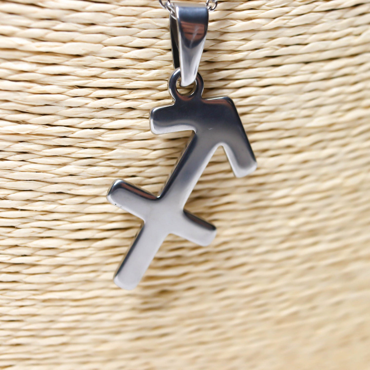 Colgante de acero inoxidable con forma del Signo del zodiaco Sagitario de 28mm