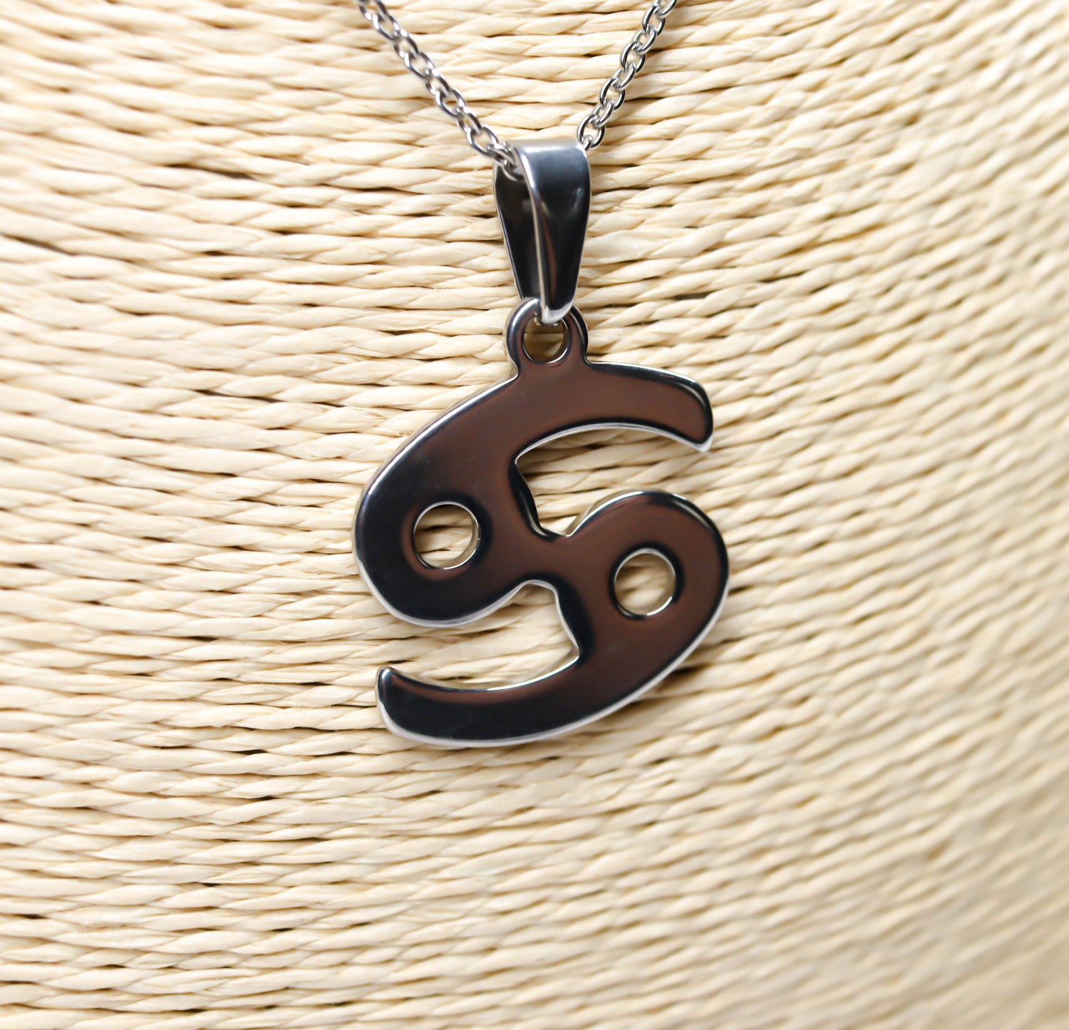 Colgante de acero inoxidable con forma del Signo del zodiaco Cáncer de 28mm