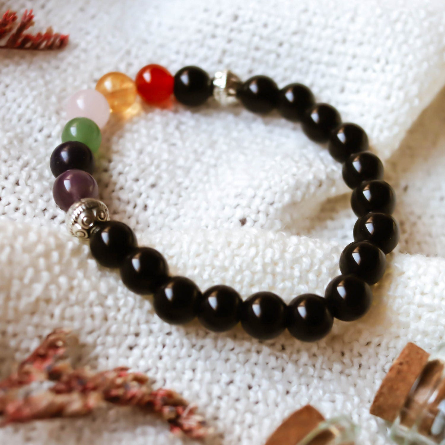 Pulsera de piedra de Ónix y 7 chakras de 8mm con flor