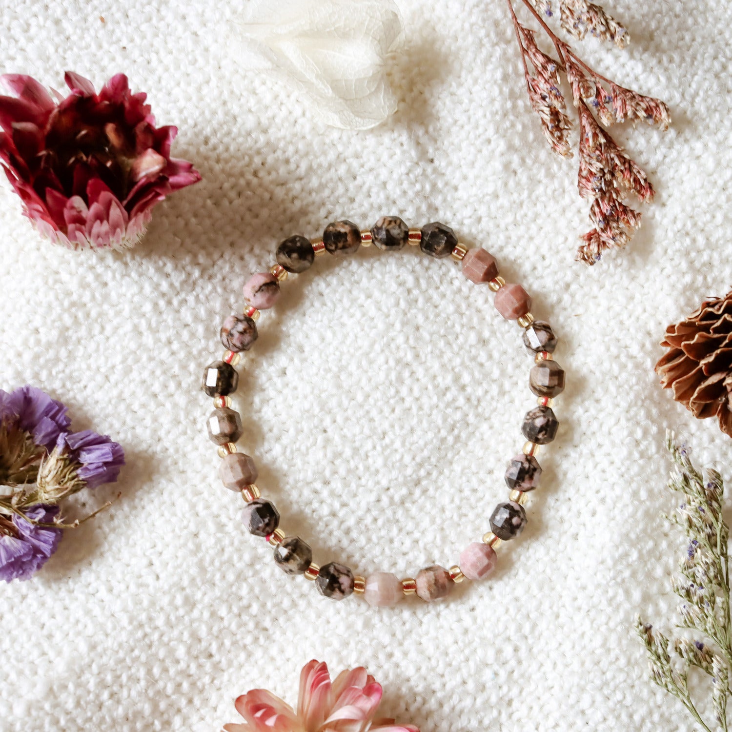Pulsera elástica de Rodonita facetada de 6mm