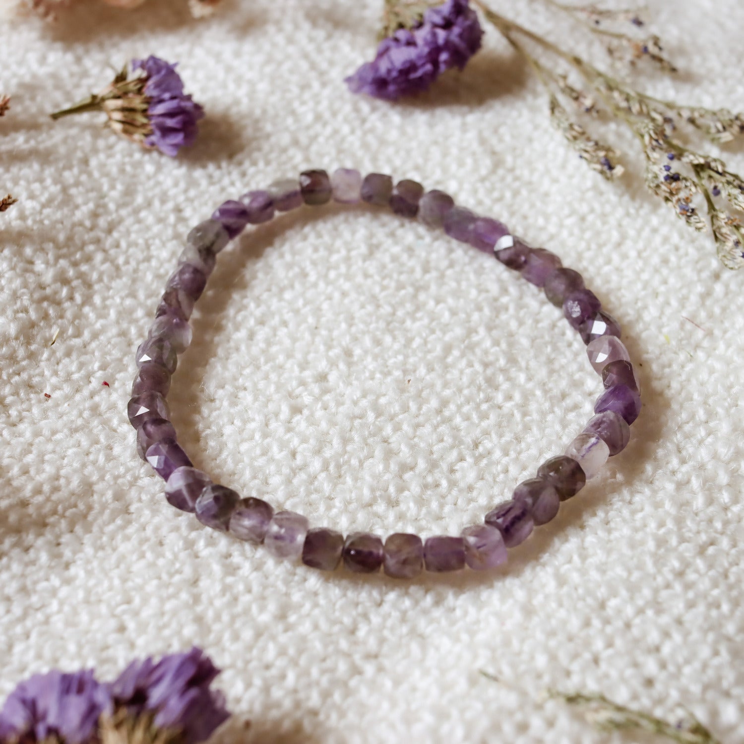 Pulsera elástica de piedra natural de Amtista facetada de 4x4mm