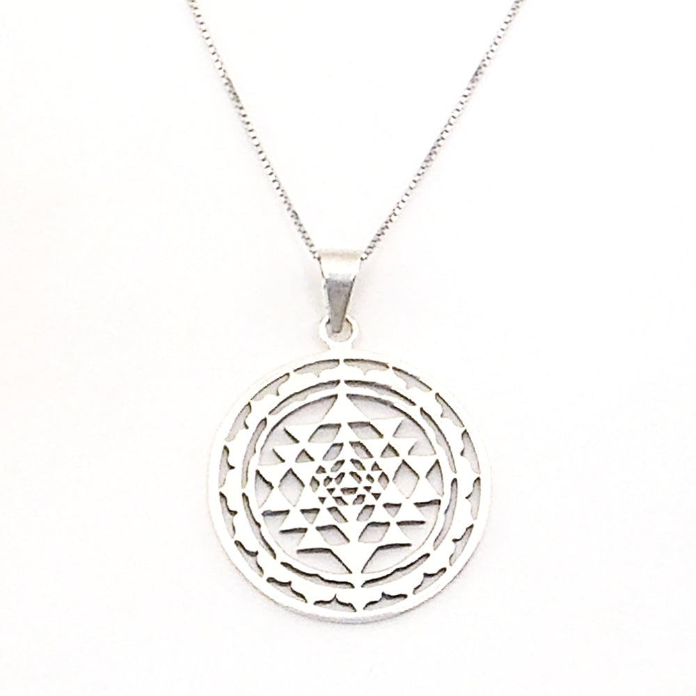 Colgante de plata de ley de Sri Yantra de 30mm aprox. Con cadena de 45cm